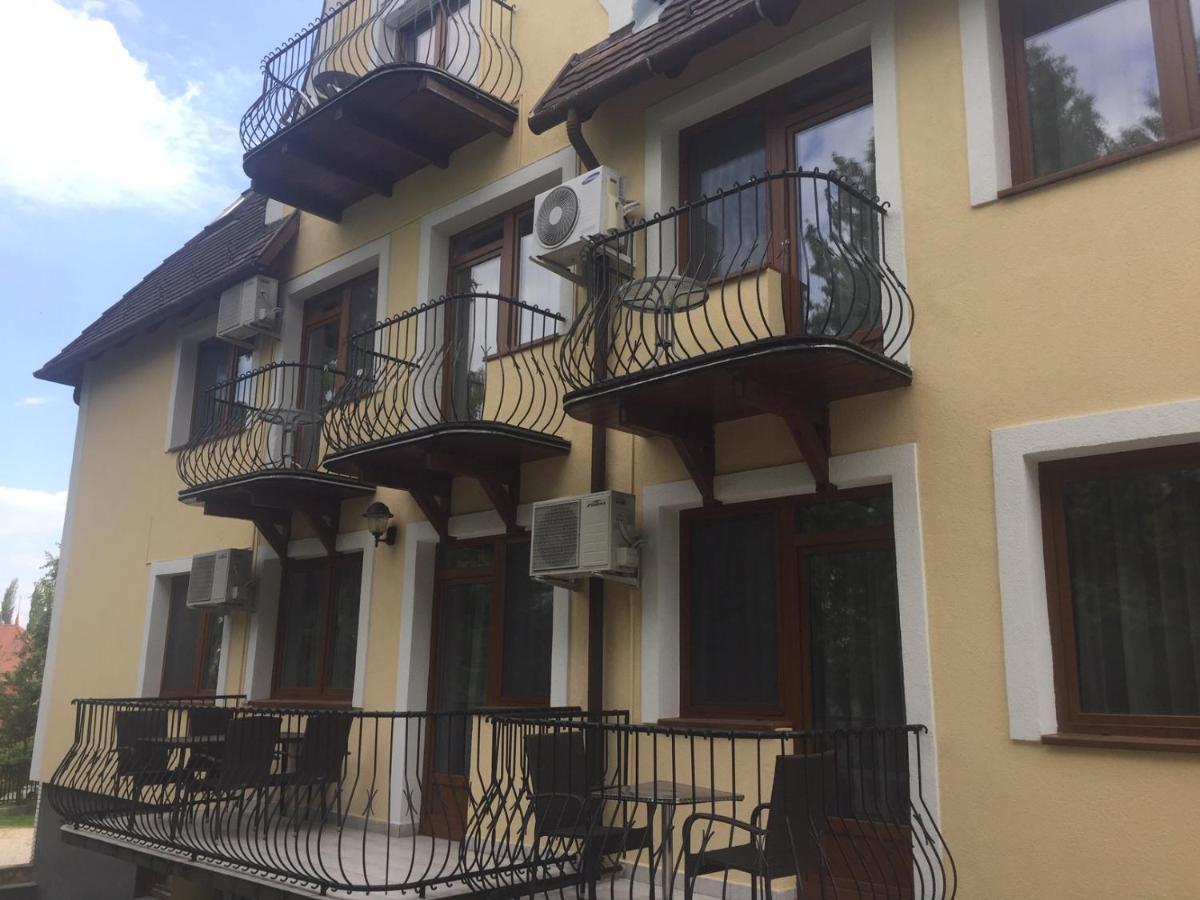 Yowan Apartment Heviz