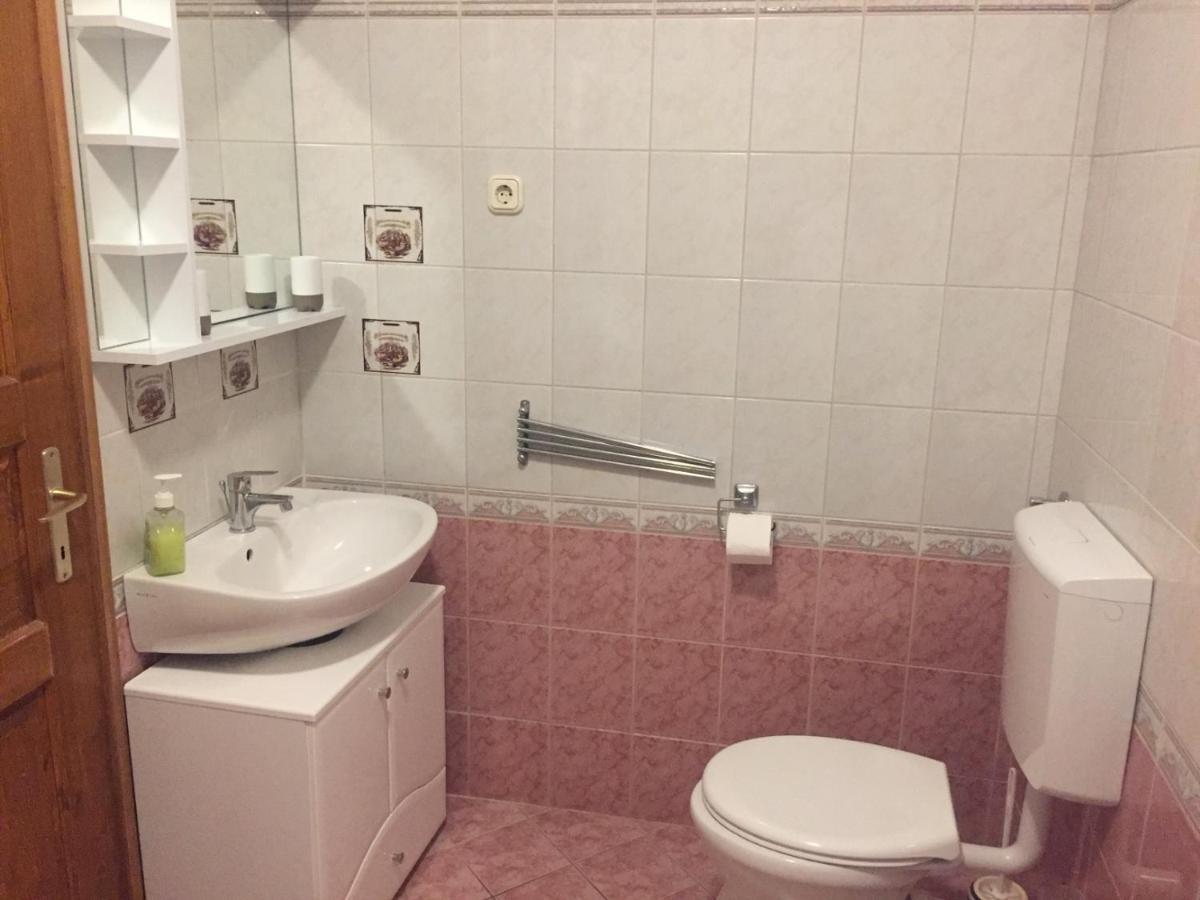 Yowan Apartment *