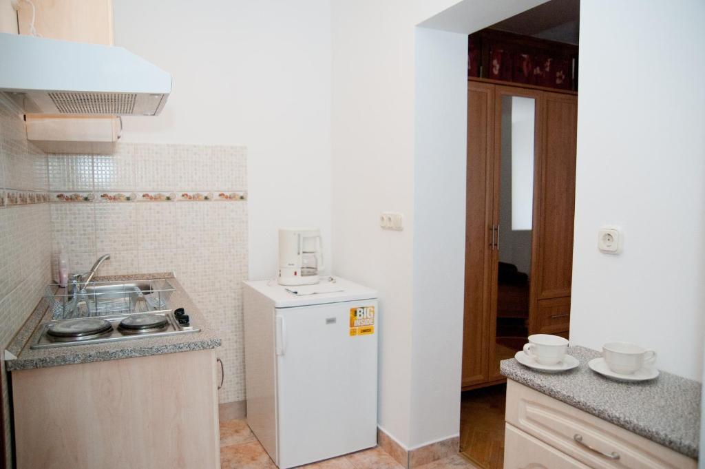Apartment Yowan Heviz